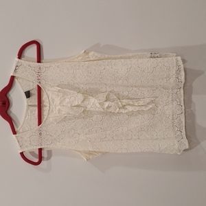 Worthington ruffle front cream lace blouse L
